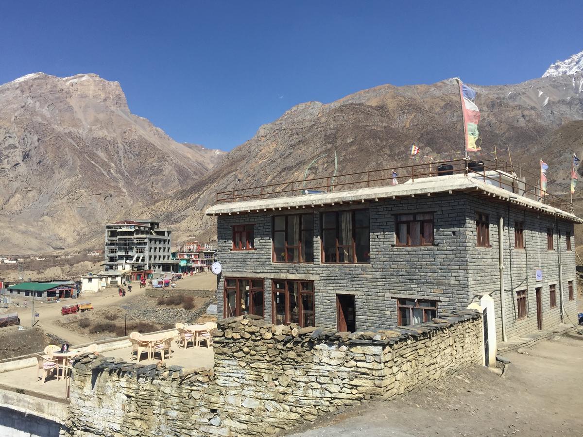ホテル Himalayan Paradise Muktināth エクステリア 写真